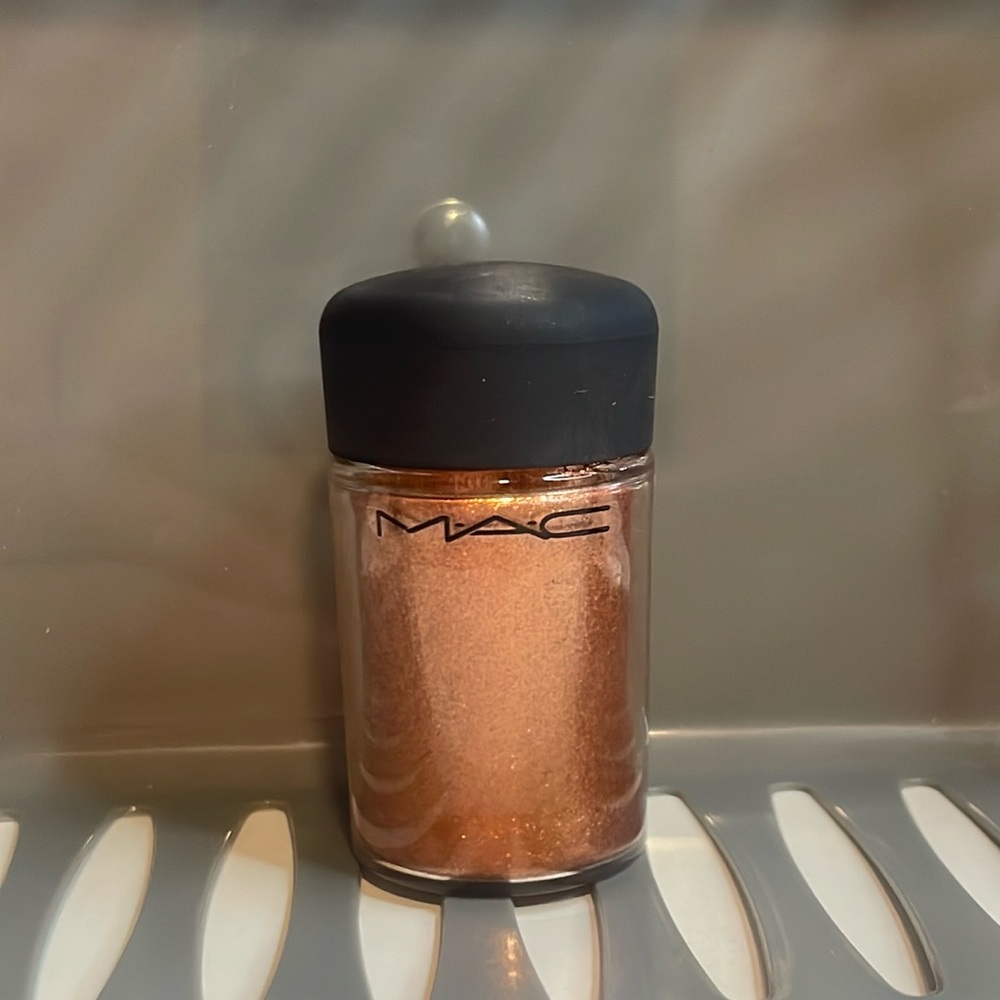 Mac eyeshadow